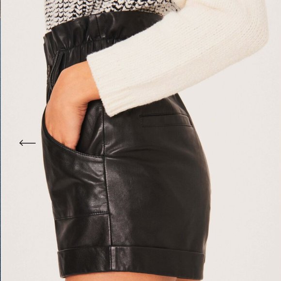 Kate leather shorts - Picture 3 of 6
